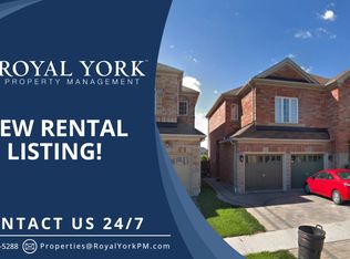 26 Hinsley Cres #1, Ajax, ON L1T0B4