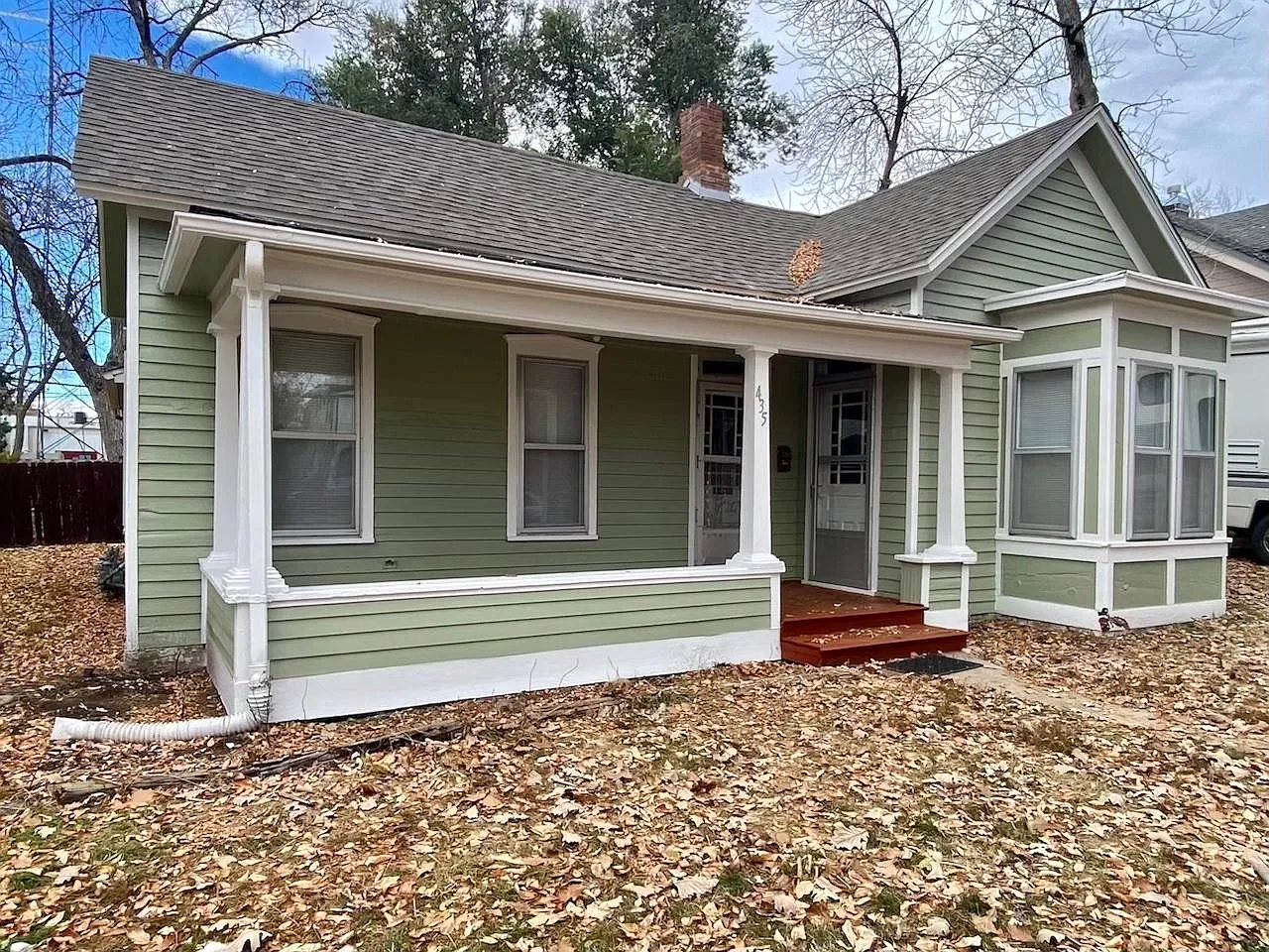 2 bed, 902 sqft, $2,000 — Photo 2