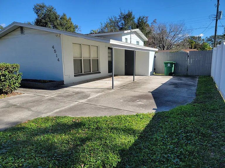 4514 S Gaines Rd — Photo 5