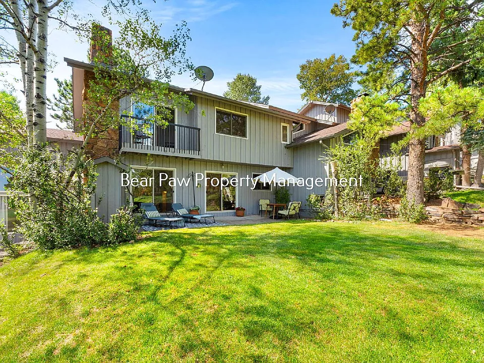 2338 Hearth Dr #25