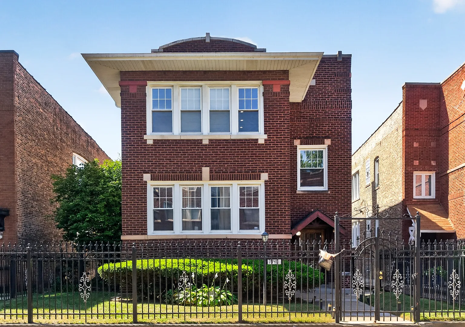 3 bed, 1500 sqft, $1,850 — Photo 1