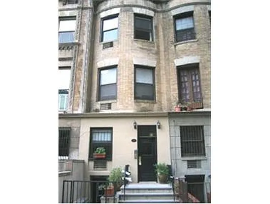 Rented by Douglas Elliman | media 11