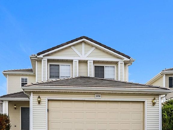 4th image of 20788 E 38th Pl #1