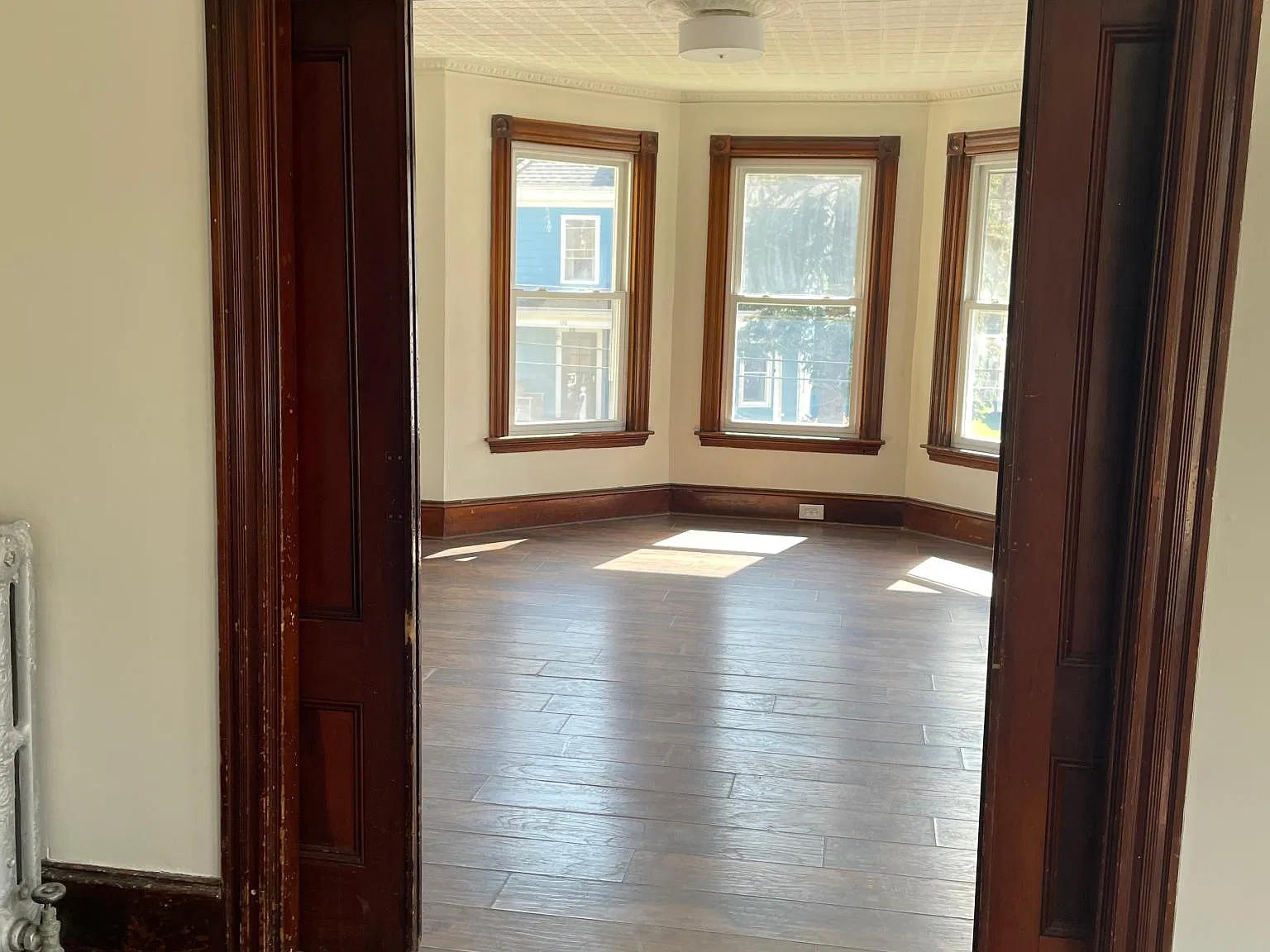 137 Tolman St — Photo 2