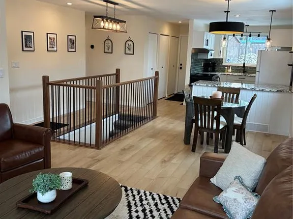 255 Wrigley CRESCENT, Saskatoon, SK S7M 4Y3