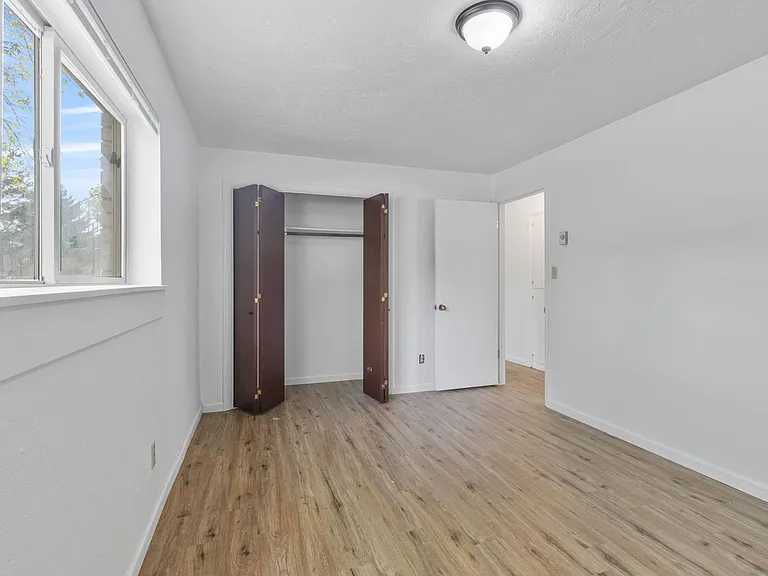 1524 Laprele St #1-4 — Photo 14