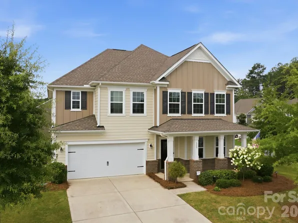 111 Slip Shot Ln, Troutman, NC 28166