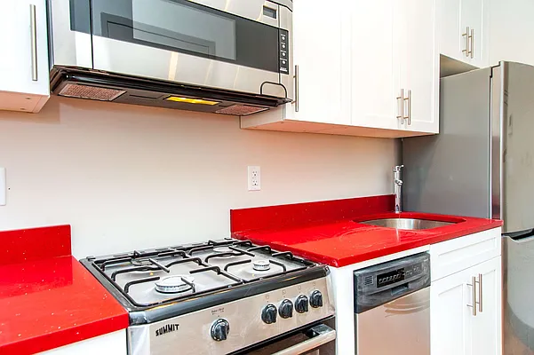Rented by Nooklyn NYC LLC | media 21