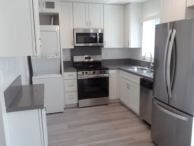 1189 N Shattuck St #A-C — Photo 7