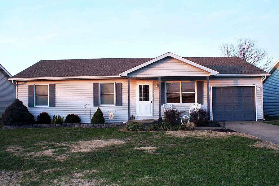 1st image of 6216 Country Ln