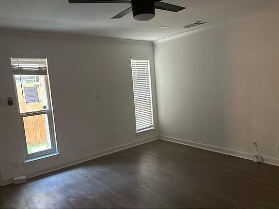 5th image of 2718 Old Field Dr APT 101