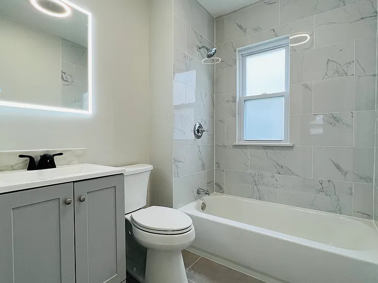 45 Governor Winthrop Rd — Photo 9