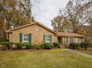 111 Runnymede Ln, Summerville, SC 29485