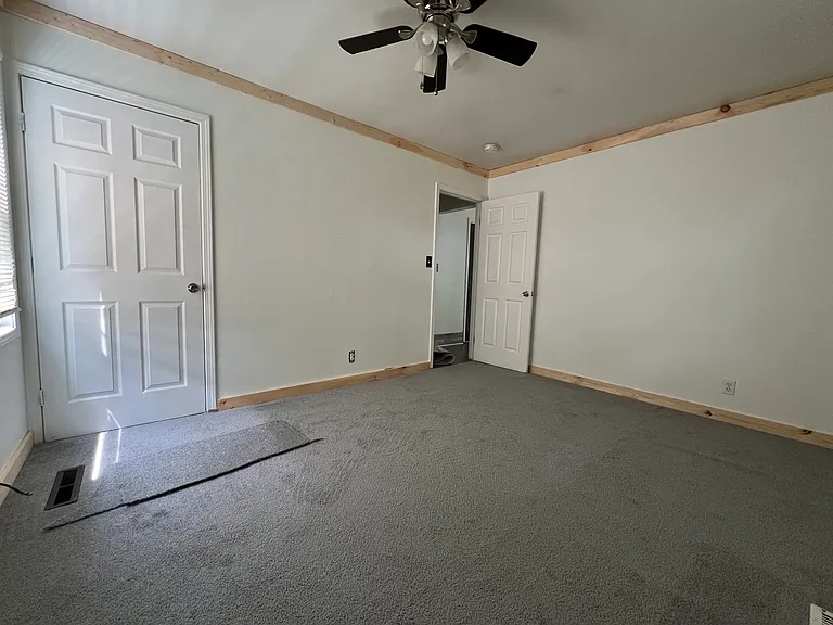 22721 Rosewood Ave — Photo 7