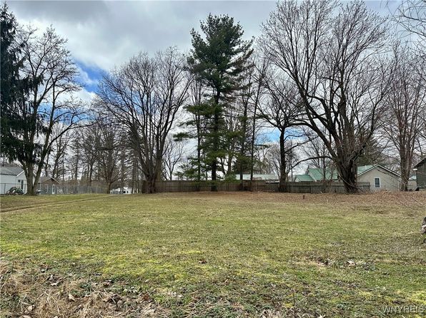 E Lake Rd #77, Castile, NY 14427