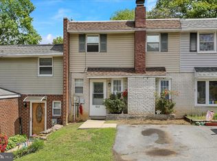 832 Possum Ln, Reading, PA 19606