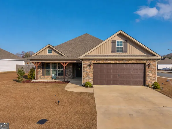 100 Huxley Ter, Bonaire, GA 31005