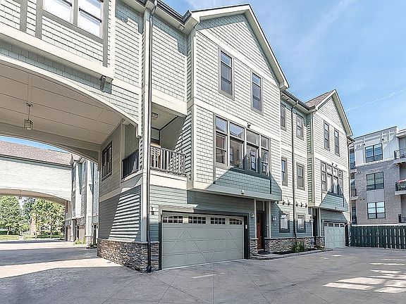 3rd image of 1460 Mews Ct