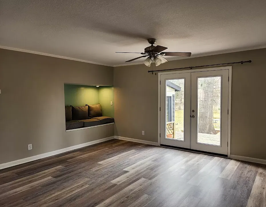 1 bed, 2100 sqft, $425 — Photo 4