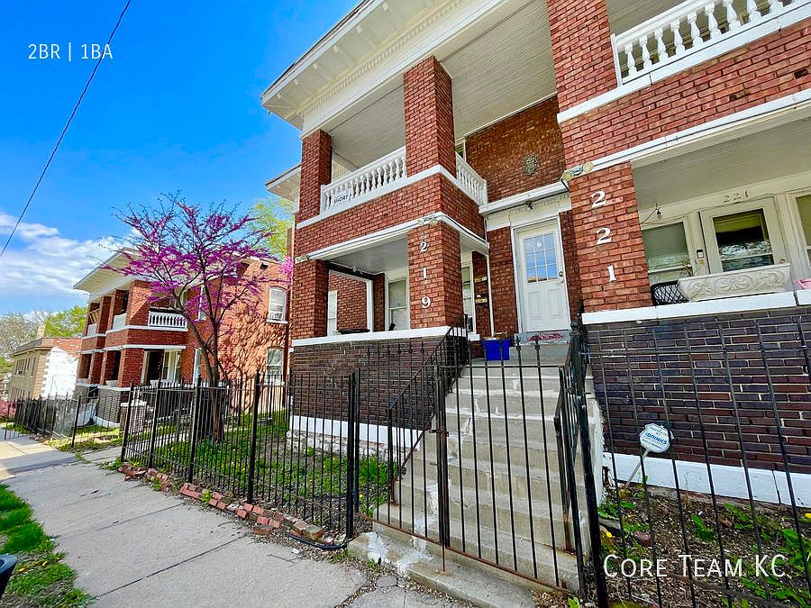 1st image of 3700 Wyandotte St #217-1W