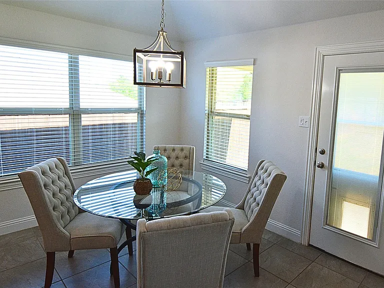 3708 Mason Dr — Photo 8