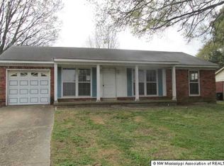 2297 Carrolton Dr, Southaven, MS 38671