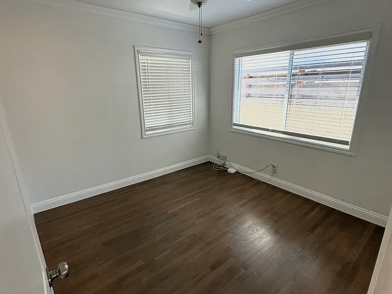 4408 Stevely Ave — Photo 20