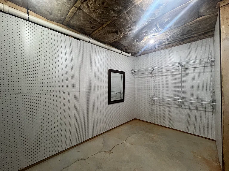 Mallard Ln — Photo 34