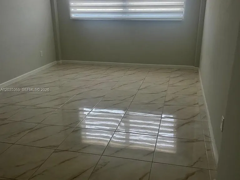 16400 NE 17th Ave #703 — Photo 5