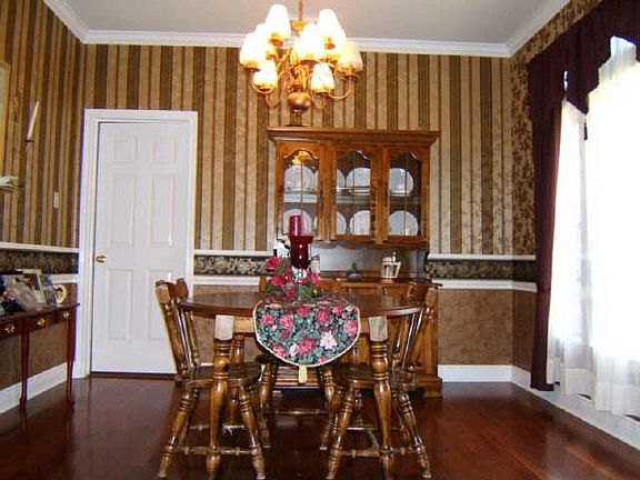 2nd image of 127 Hidden Lake Dr