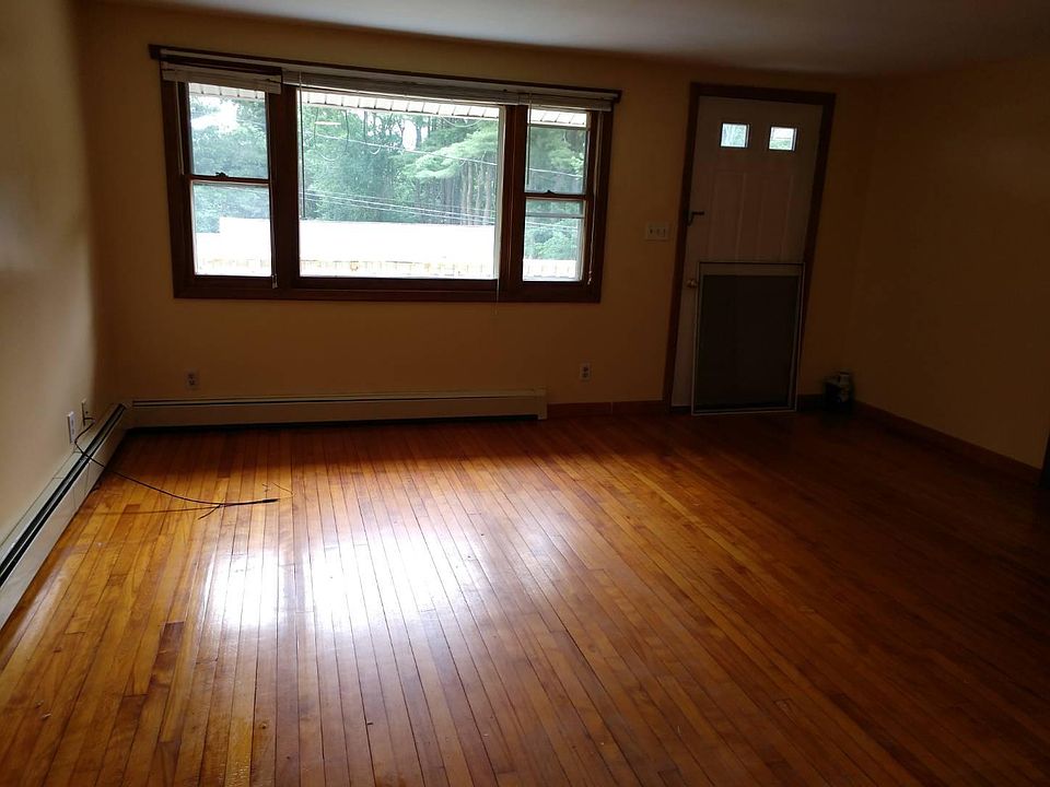 2nd image of 5 Mildred Ave APT B