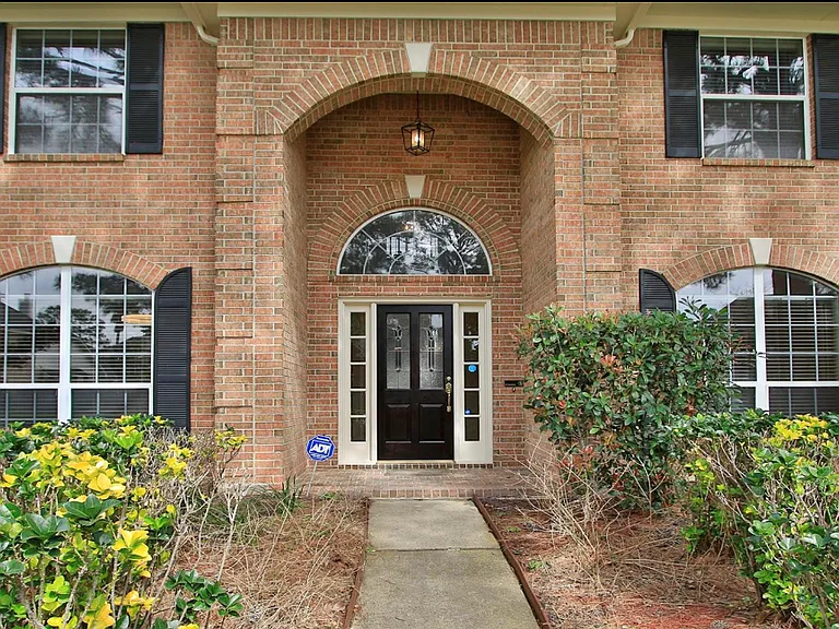 15710 Cascading Brook Way — Photo 4
