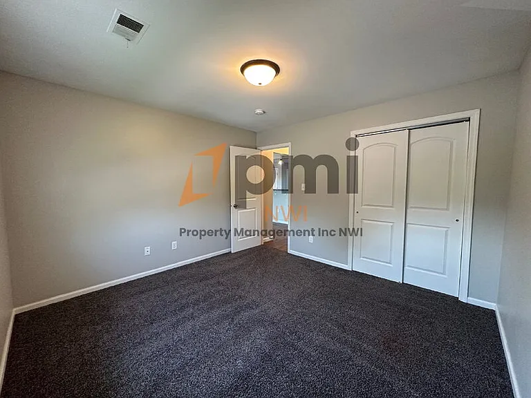 5831 Creekview Ct W #4 — Photo 8