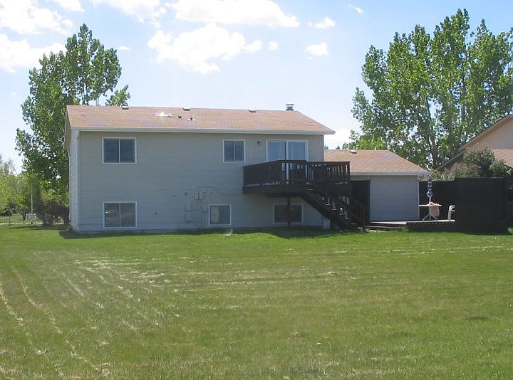 2nd image of 1149 Caroline St #B