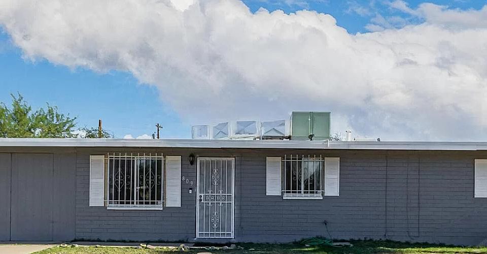 1st image of 809 S Fordham Dr
