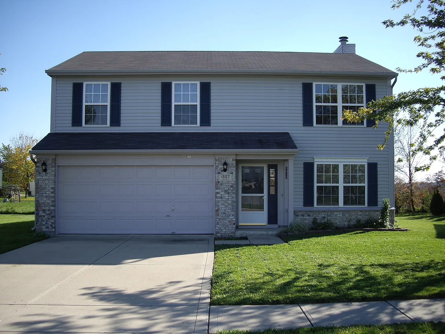 1557 Tulip Dr photo 1