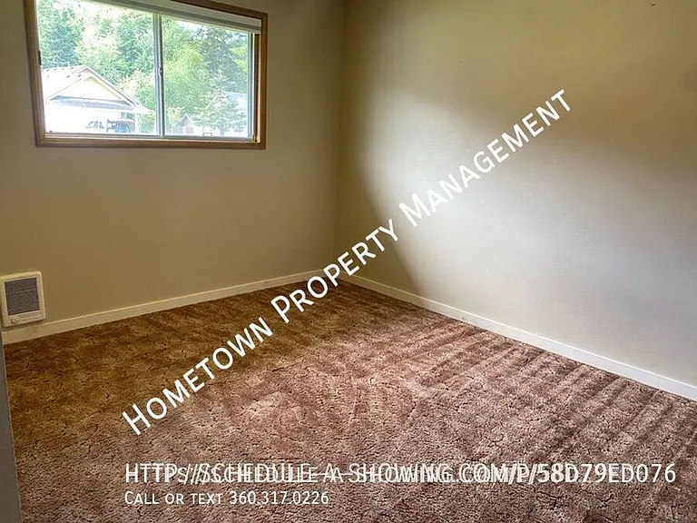 1356 Park Ave E #1 — Photo 10