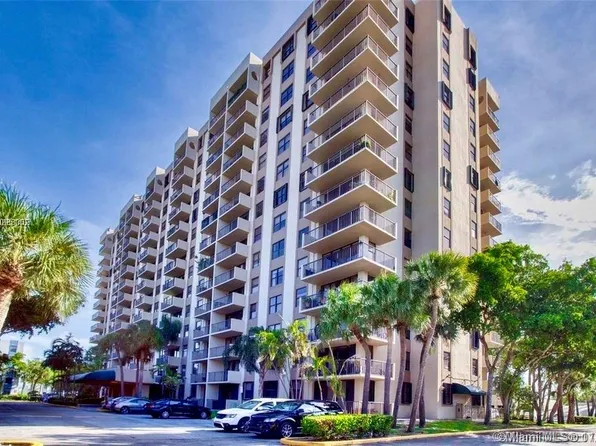 1470 NE 123rd St #A912, North Miami, FL 33161