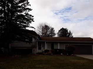 4131 Meadowbrook Dr, Freeland, MI