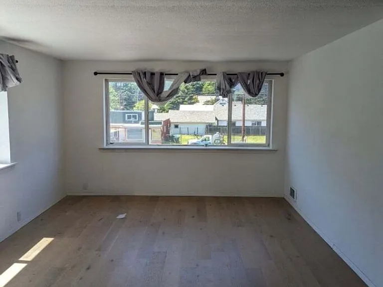 277 Main Ave — Photo 11