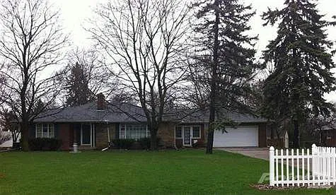 3063 Curtis Dr photo 1