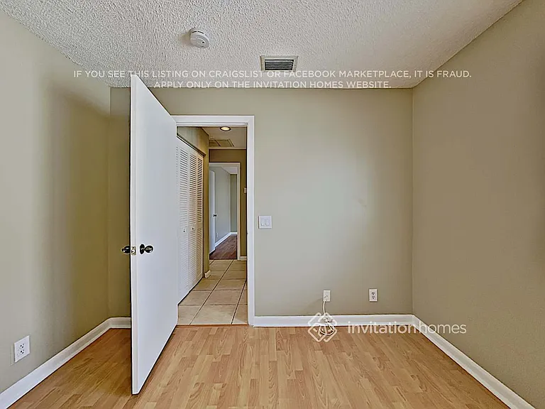 1380 Presidio Dr — Photo 10