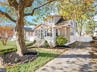 102 Glenside Ave, Newport, DE