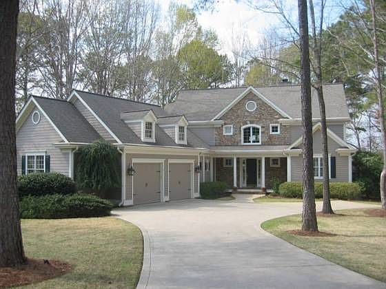 1st image of 107 Bulloch Hall Dr