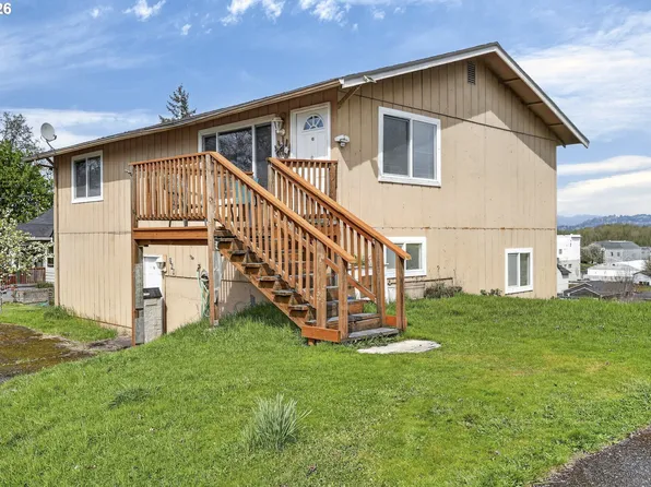 260 S 5th St, Saint Helens, OR 97051