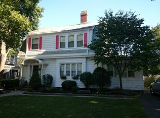 104 Stratford St, West Roxbury, MA 02132