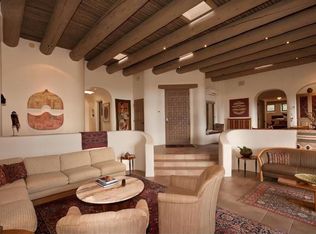 65 Camino De Los Montoyas, Santa Fe, NM 87506