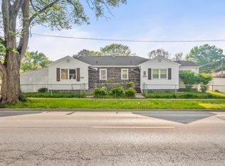 1520 W 9th St, Waterloo, IA 50702