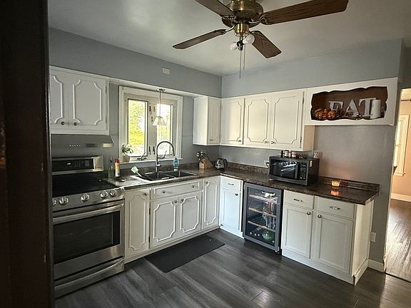 3rd image of 301 Hillside Ave