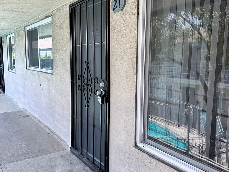 8750 Woodman Ave #21 — Photo 21